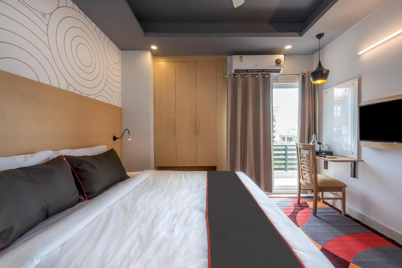 Collection O 162 Vardhman International Hotell Gurgaon Exteriör bild