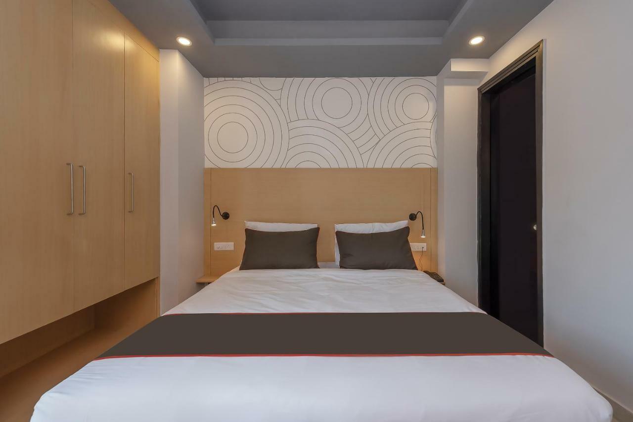 Collection O 162 Vardhman International Hotell Gurgaon Exteriör bild
