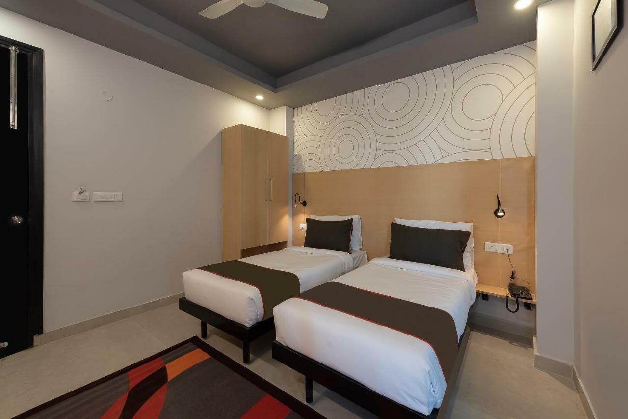 Collection O 162 Vardhman International Hotell Gurgaon Exteriör bild
